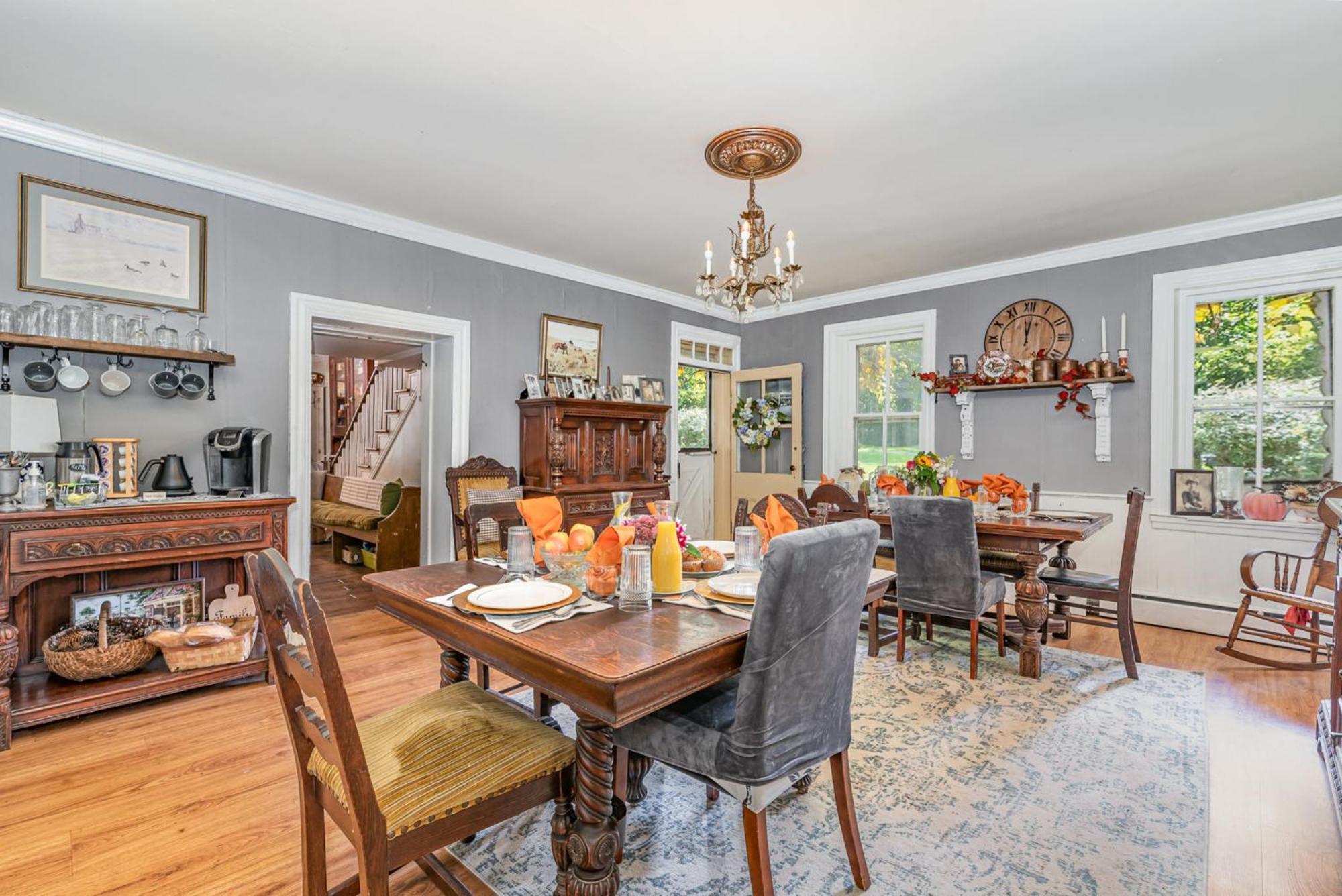 Fallen Tree Farm Bed & Breakfast 2*