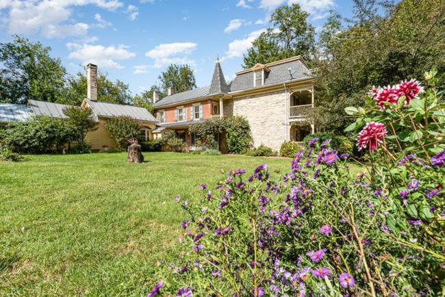 Bed & Breakfast Fallen Tree Farm