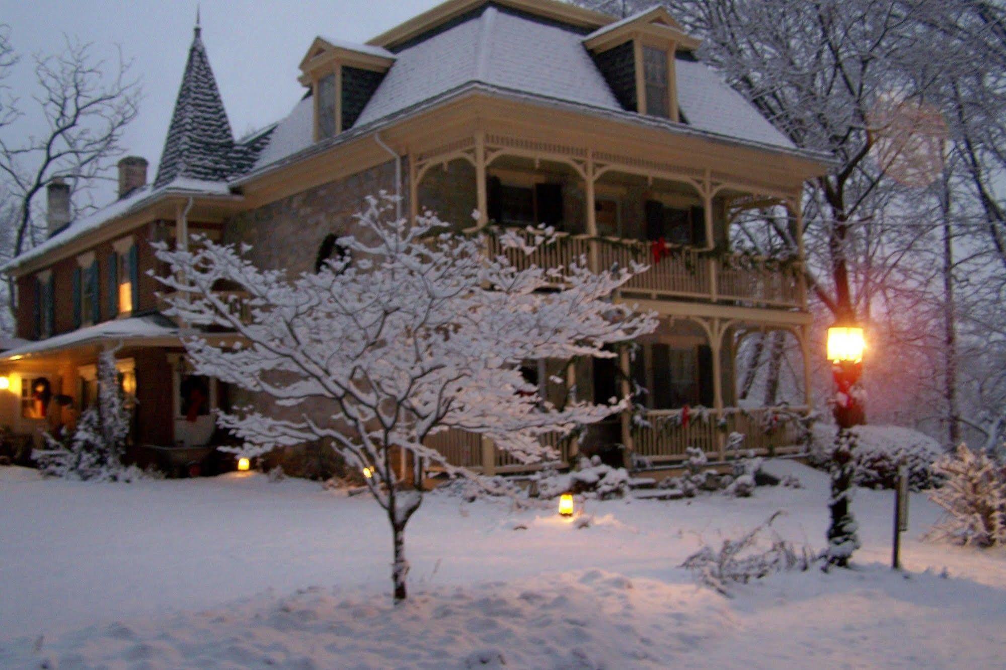 Fallen Tree Farm Bed and breakfast 2*